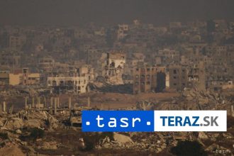 Izrael nariadil evakuaciu Gazy papez kritizoval vojnove barbarstvo