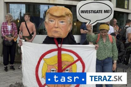 Obyvatelia Skotska protestovali proti Trumpovej navsteve