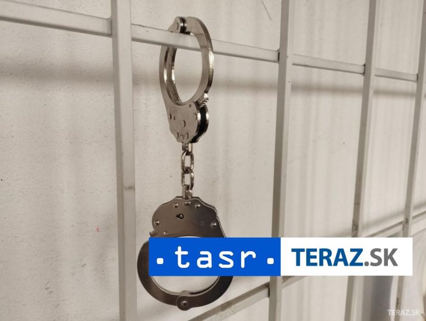 SCHOVAL SA DO BATOZINY Trestanec utiekol z vazenia