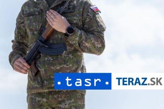V SEREDI NAPADLI TROCH VOJAKOV Jeden je vazne zraneny
