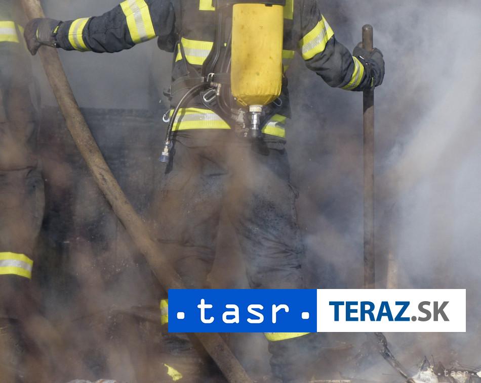 Noc hrozy v Tichomori Zhorela budova parlamentu