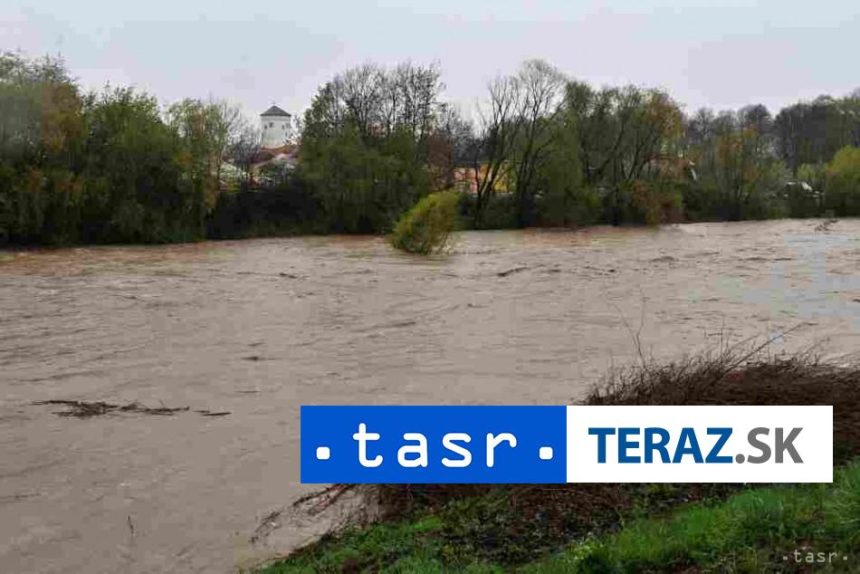 Poliak sa pokusil preplavat z Estonska do Ruska na matraci