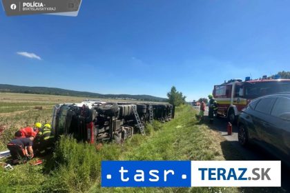 Pre nehodu na D2 smerom z Bratislavy su kolony