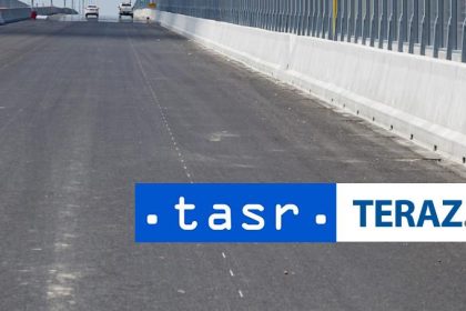 TRAGEDIA NA DIALNICI V minivane zahynulo pat ludi