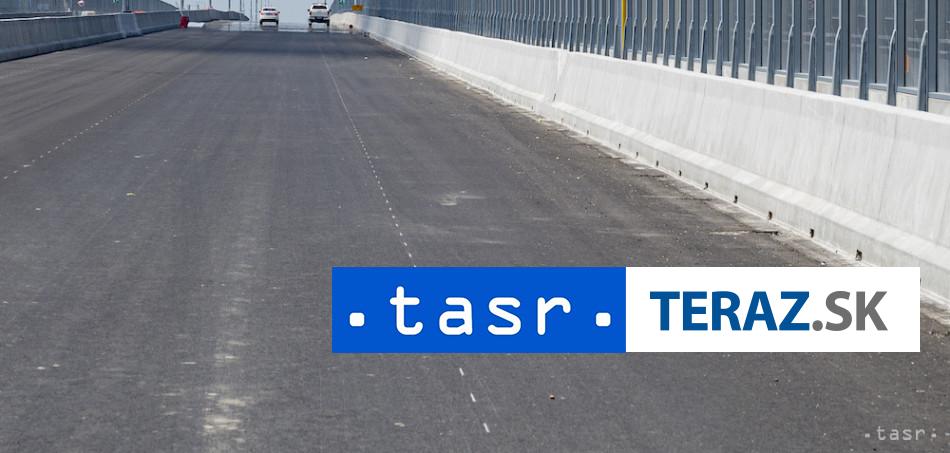 TRAGEDIA NA DIALNICI V minivane zahynulo pat ludi
