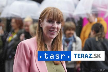 Britska vicepremierka Angela Raynerova odstupila