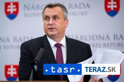 Danko Prezident vyuzil situaciu a postavil sa na opacnu stranu