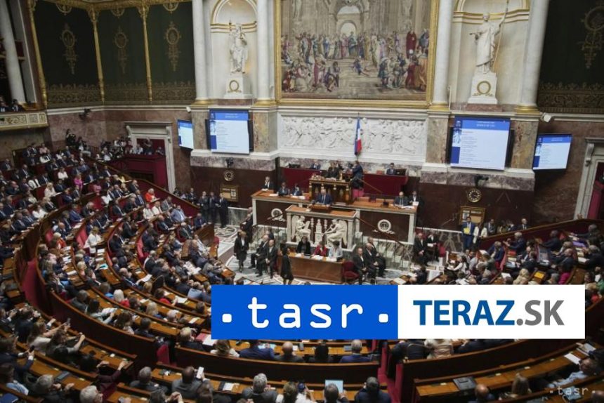 Francuzsky premier pred hlasovanim o dovere vlady poziadal o podporu