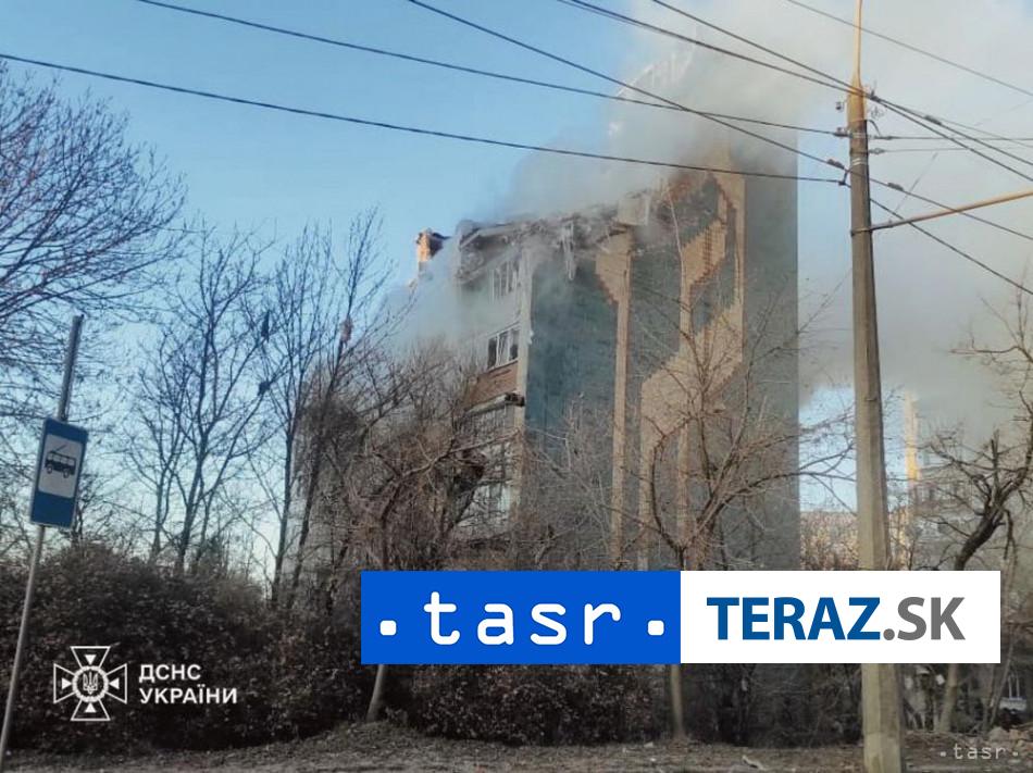 Pocet obet ruskeho utoku na Ternopil stupol na 25 tvrdi Ukrajina