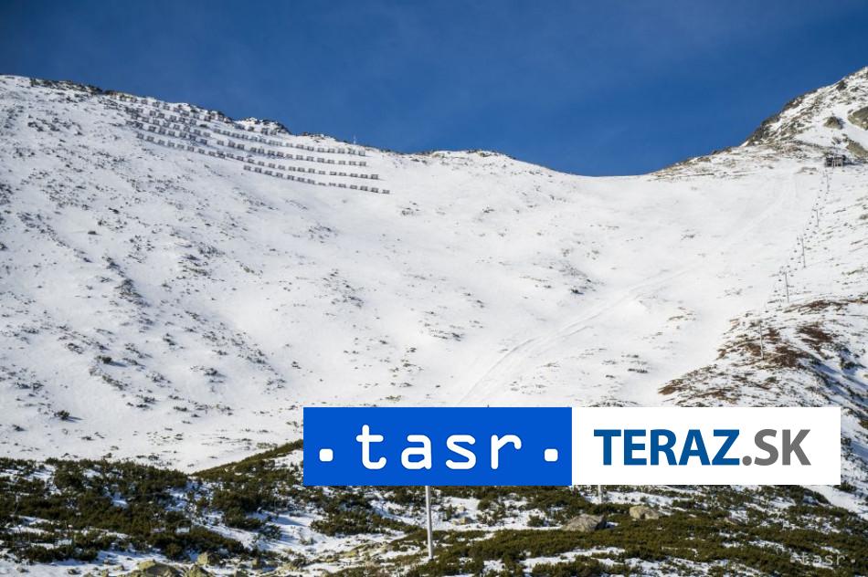 Pozor v Tatrach Silny vietor lamal stromy chodniky nebezpecne