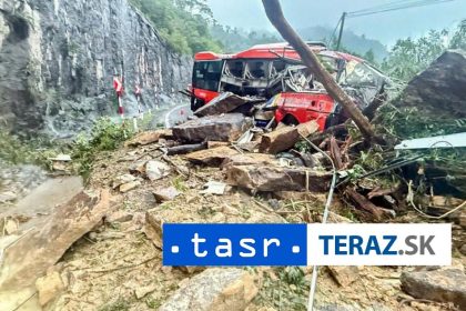 Tragicke povodne a zosuvy pody 15 obeti
