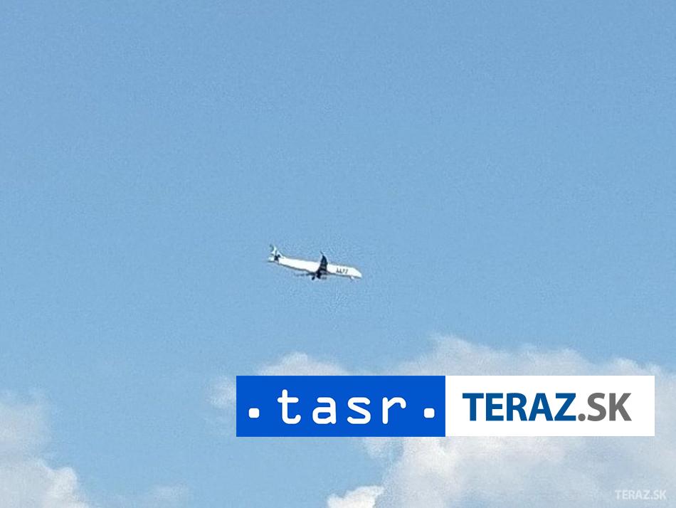 Vojenskemu lietadlu so Szijjartoom nedovolili pristat v Banja Luce