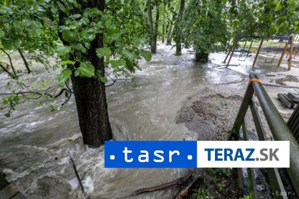 Juh Francuzska zasiahli najvacsie zaplavy za 30 rokov