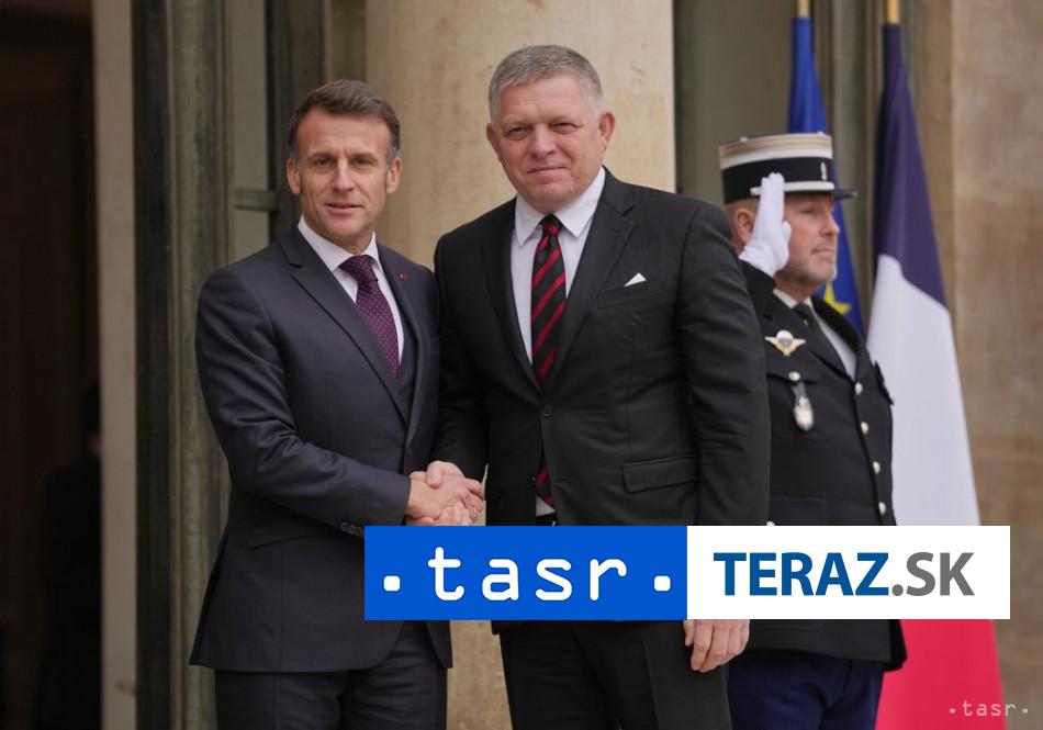 Fico sa stretol s Macronom rokovali o jadrovej energetike a obrane