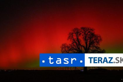 NEBESKE DIVADLO UDIA VIDELI POLARNU ZIARU PODCAS GEOMAGNETICKEJ BURKY