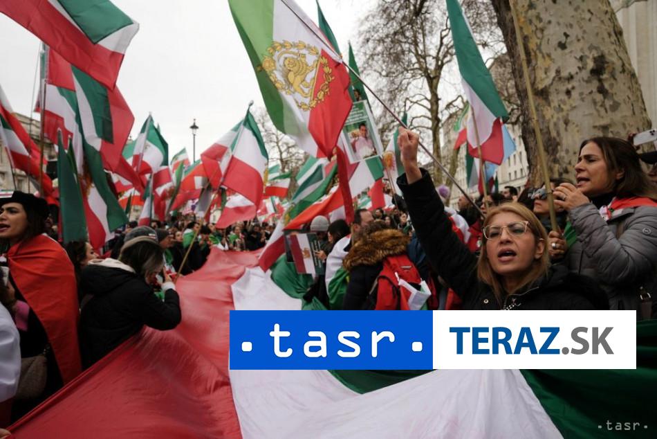 Iranski studenti opat protestovali na univerzitach prebehli potycky