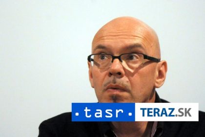 Klempir pozval umelcov na ministerstvo ti poziaduju debatu v divadle