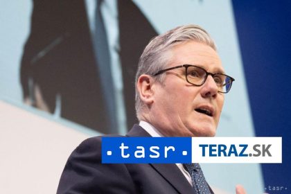 Starmer Britania vysle do Atlantiku flotilu lietadlovych lodi