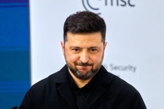 Zelenskyj Na Ukrajine nie je ani jedna elektraren ktoru Rusi nezasiahli