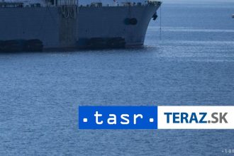 Americka armada Zasiahli sme iransku dronovu lod
