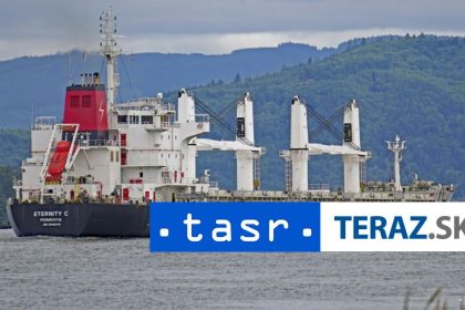 Grecky tanker bol zasiahnuty v Ciernom mori posadka je v bezpeci