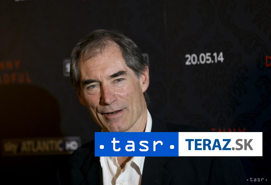 Timothy Dalton dvojnasobny agent 007 ma 80 rokov