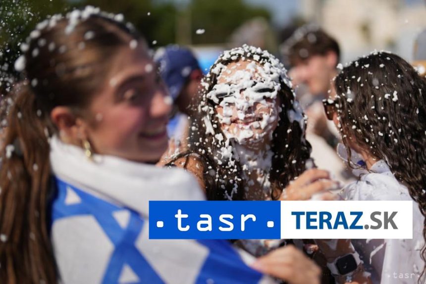 V Izraeli prebiehali demonstracie proti vojne zadrzali niekolko osob