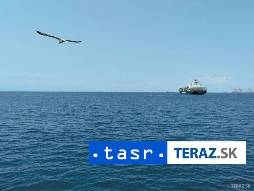 Hormuzskym prielivom preplavali prve lode IOM zabezpecuje bezpecnu plavbu