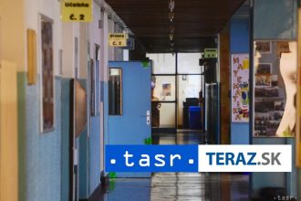 STRELBA NA SKOLE Student postrelil ucitelku potom spachal samovrazdu