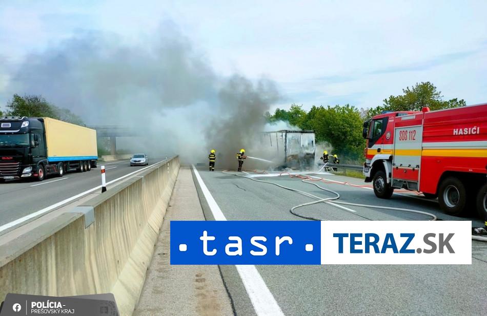 POZIAR KAMIONA Dialnica D1 v smere z Kosic do Presova je uzavreta