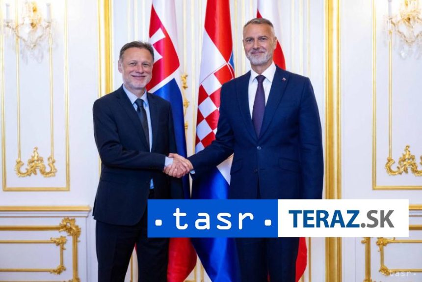 Rasi prijal Jandrokovica debata bola aj o tranzite ropy cez Adriu