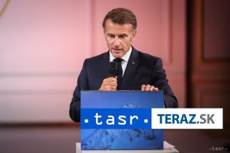 Macron Je potrebne obnovit konsenzus o podpore Ukrajiny