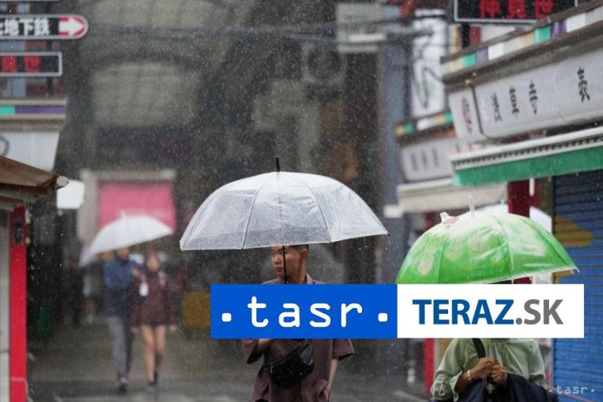 RIZIKO ZAPLAV v Tokiu Tropicka burka dorazila k japonskemu pobreziu