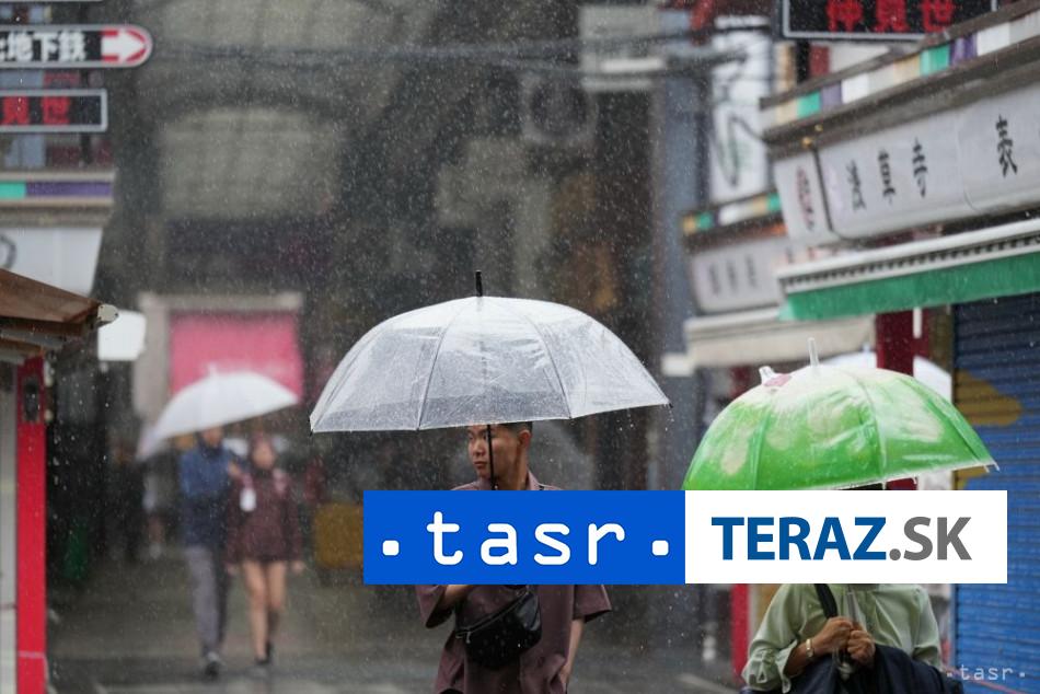 RIZIKO ZAPLAV v Tokiu Tropicka burka dorazila k japonskemu pobreziu