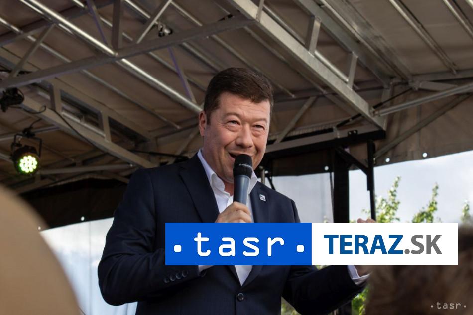 Okamura CR prispela na americke zbrane pre Ukrajinu 140 milionov korun