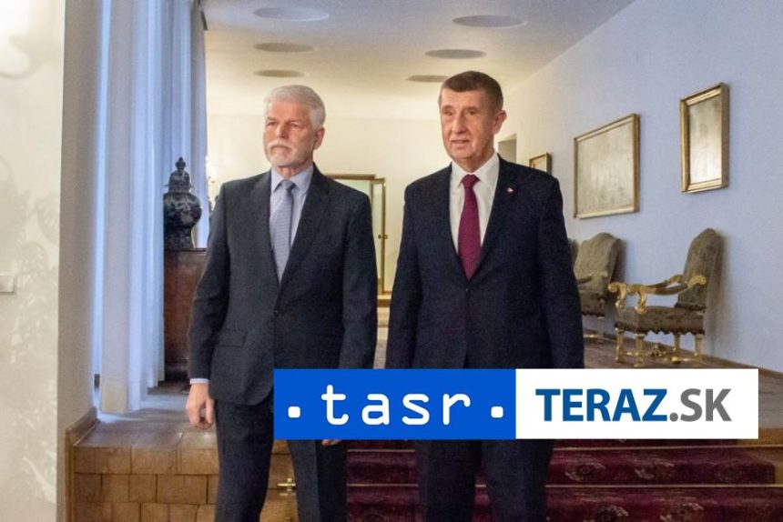 Pavel pozaduje od Babisa dokazy o tom ako poskodzuje CR v zahranici