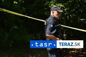 MASOVY HROB Podla odhadov obshuje dlho utajovane pozostatky