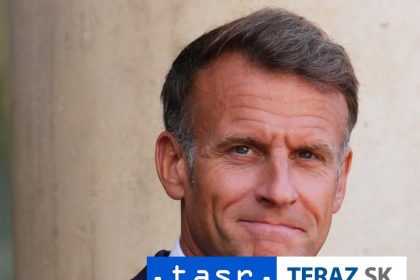Macron vyzval na posilnenie boja proti ruskemu tienovemu lodstvu