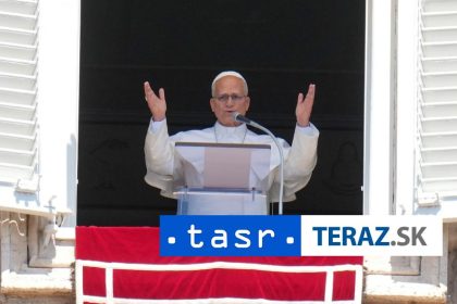 Papez vyzval na vacsie usilie pri zastaveni epidemie eboly v KDR