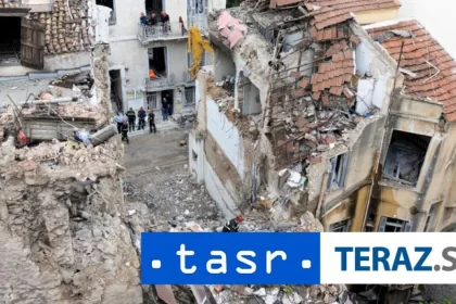 Po zrútení budovy v Aténach objavili v troskách telo, pátrajú po ďalších