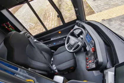 V Iráne zahynulo pri nehode autobusu najmenej 11 ľudí, ďalší sú zranení