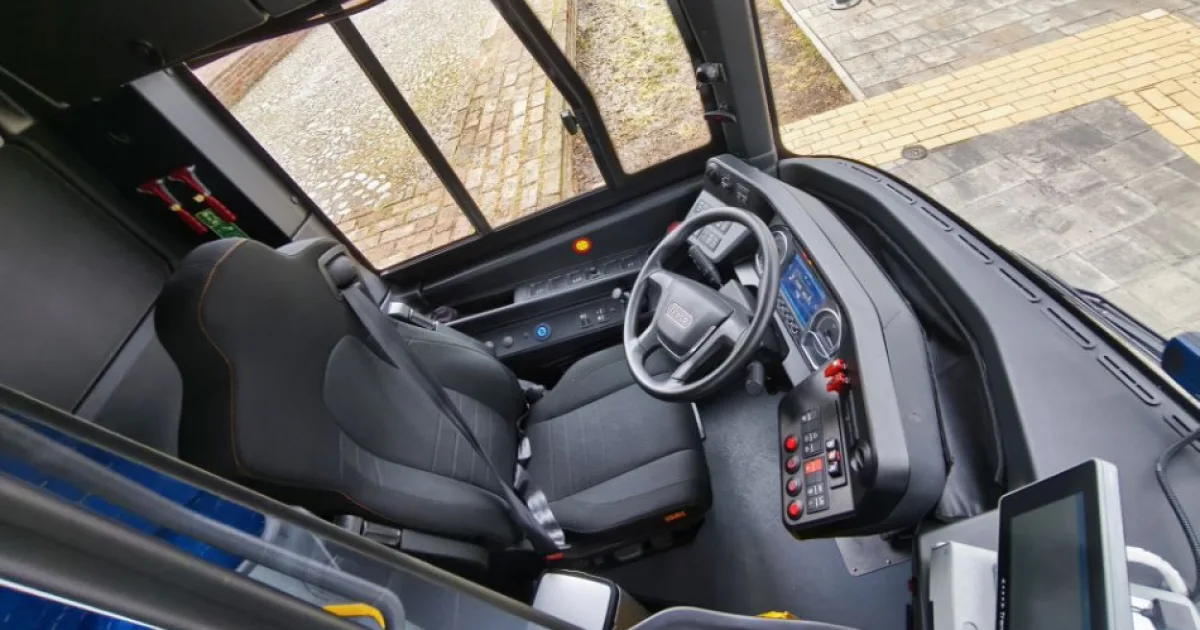V Iráne zahynulo pri nehode autobusu najmenej 11 ľudí, ďalší sú zranení